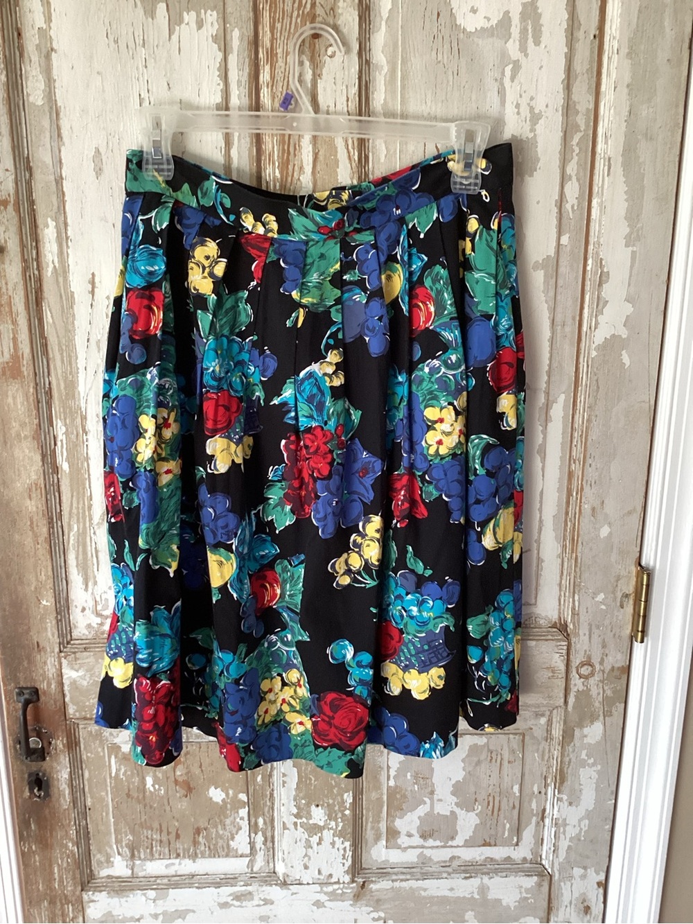 Vintage 50s Vibe Floral A-Line Skirt with Vibrant Red, Blue & Yellow Blooms - 10
